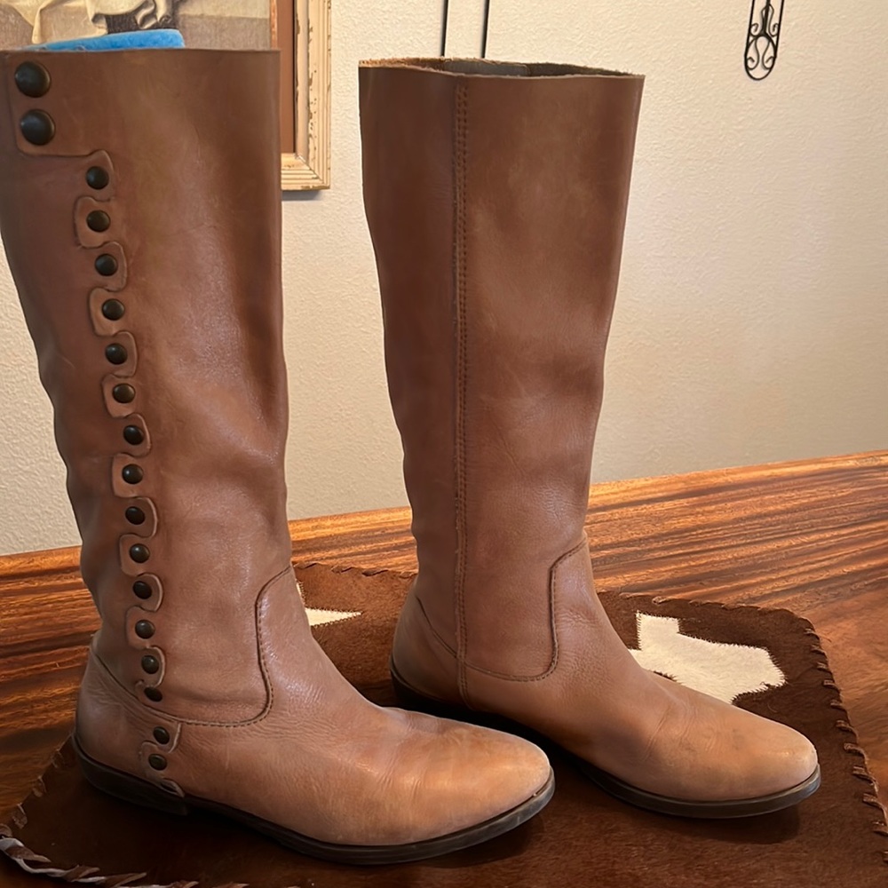 Nine West genuine leather boots 6 1/2M